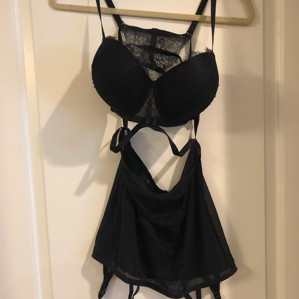 *Never Worn* Victoria’s Secret Bra Lingerie